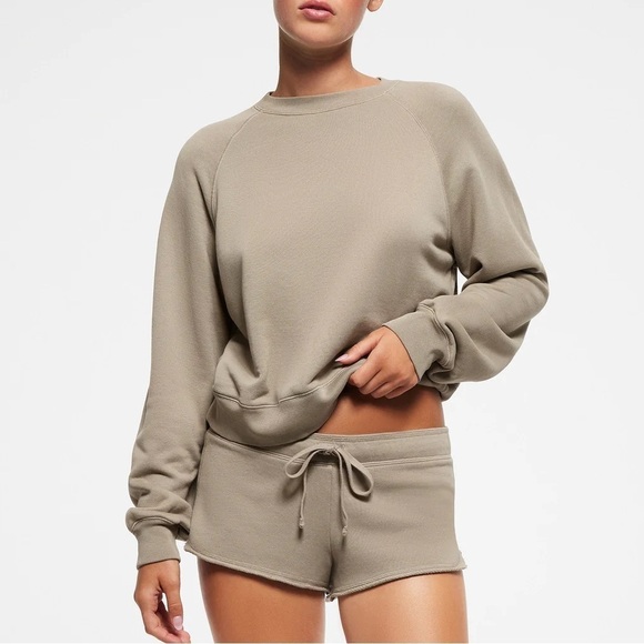 SKIMS Sweaters - SKIMS
Taupe Terry Classic Crewneck Sweatshirt Size 4XL